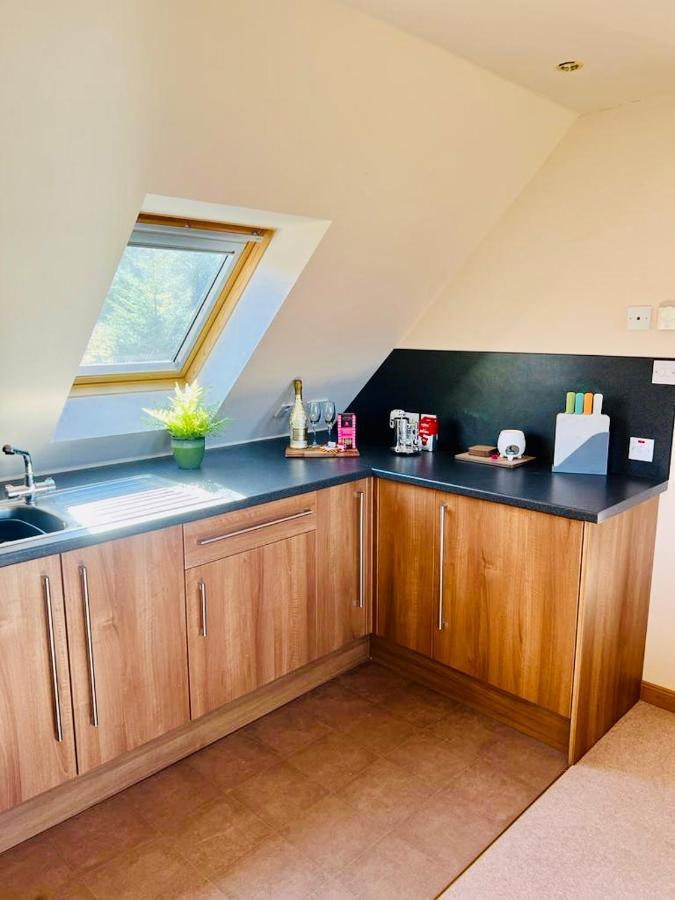 1 Loch Ness Heights Apartment Inverness Bagian luar foto